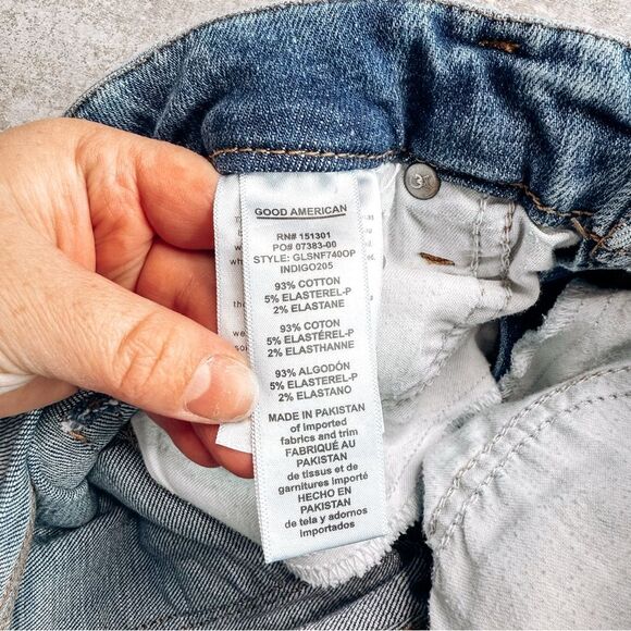 Good American Medium Wash Good Leg Straight Jean Size 4/27 - Picture 7 of 8